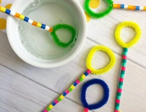 Super Easy Pipe Cleaner Bubble Wand